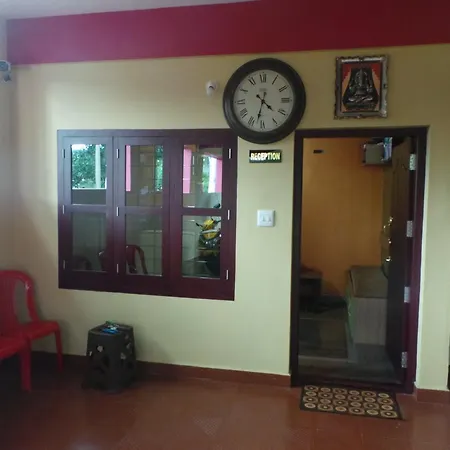 Iroomz Sri Vinayaka Comfort Virajpet
