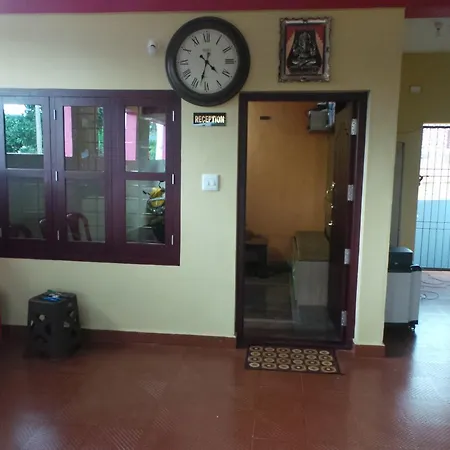 Iroomz Sri Vinayaka Comfort * Virajpet