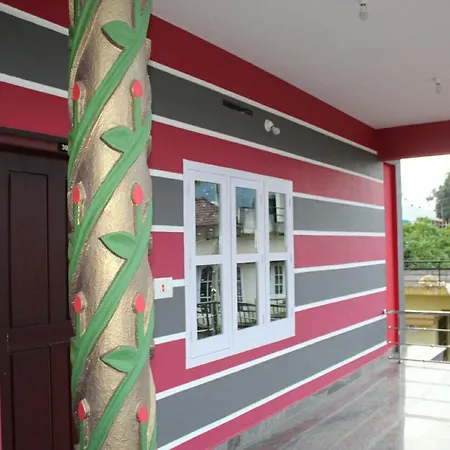 Iroomz Sri Vinayaka Comfort Virajpet